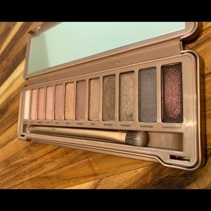 Urban Decay Naked 3